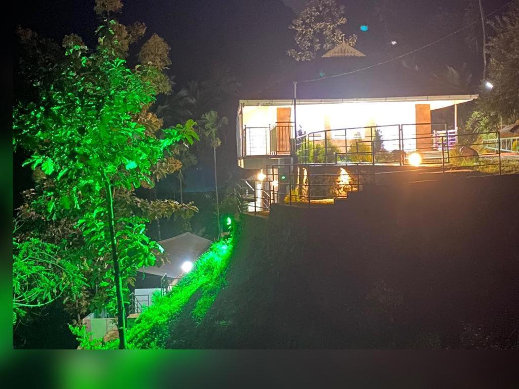 Earth Lounge Resort 바가몬 외부 사진